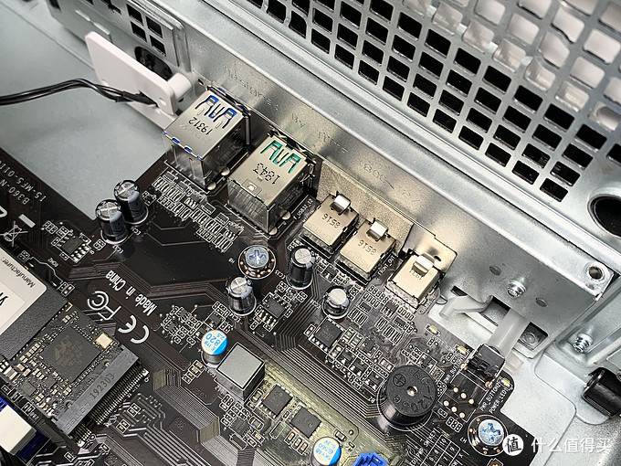 机械革命笔记本660ti游戏测试,游戏设计两用电脑配置推荐