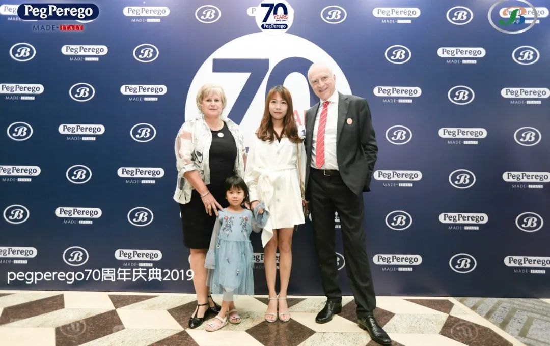 开店8年感谢大家一直信任,开店十年感谢老顾客一直支持