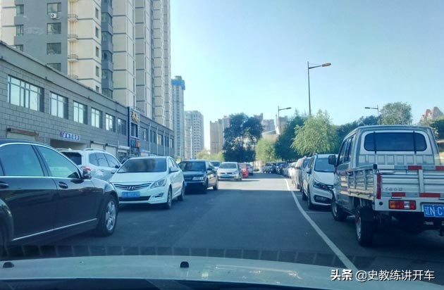 左侧右侧侧方位停车技巧图解,左侧侧方倒车最简单的方法