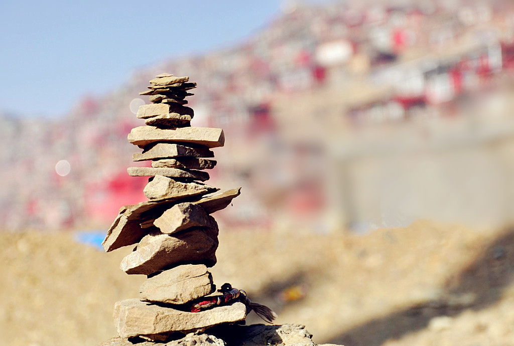 西藏玛尼堆的传说,西藏路上的玛尼堆