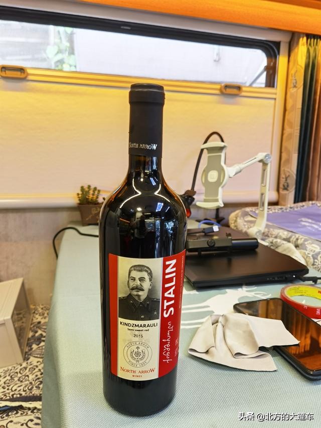 所有装备装进新房车,房车环游重走中国路准备完毕天亮就出发