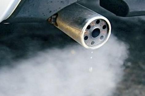 「我行小知识」排气管为什么会流水？老司机：这是正常现象！