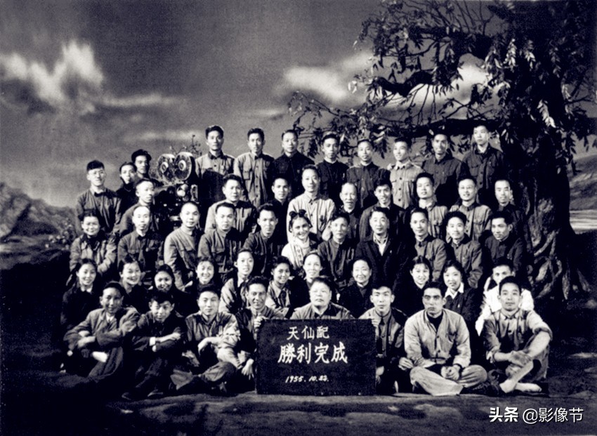 黄梅戏天仙配严凤英1962年的录音,黄梅戏天仙配的故事发生在哪里