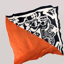 爱马仕丝巾为啥这么贵？7万多种颜色耗时两年看完就觉得值了