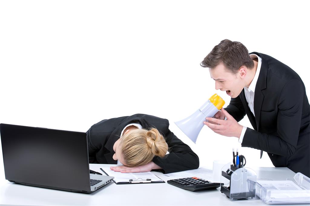 如果领导当众训斥你，你该怎么办？高情商的人会做这3件事