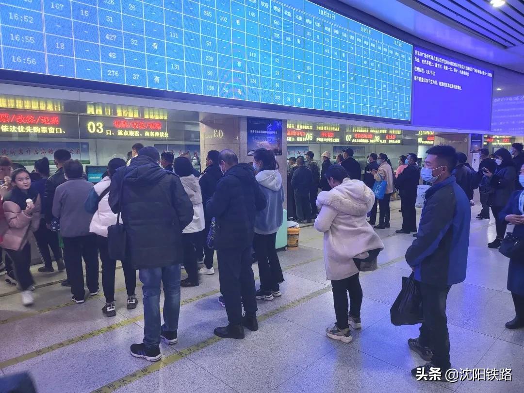 老年旅客乘车服务,老年人出行代步不用愁