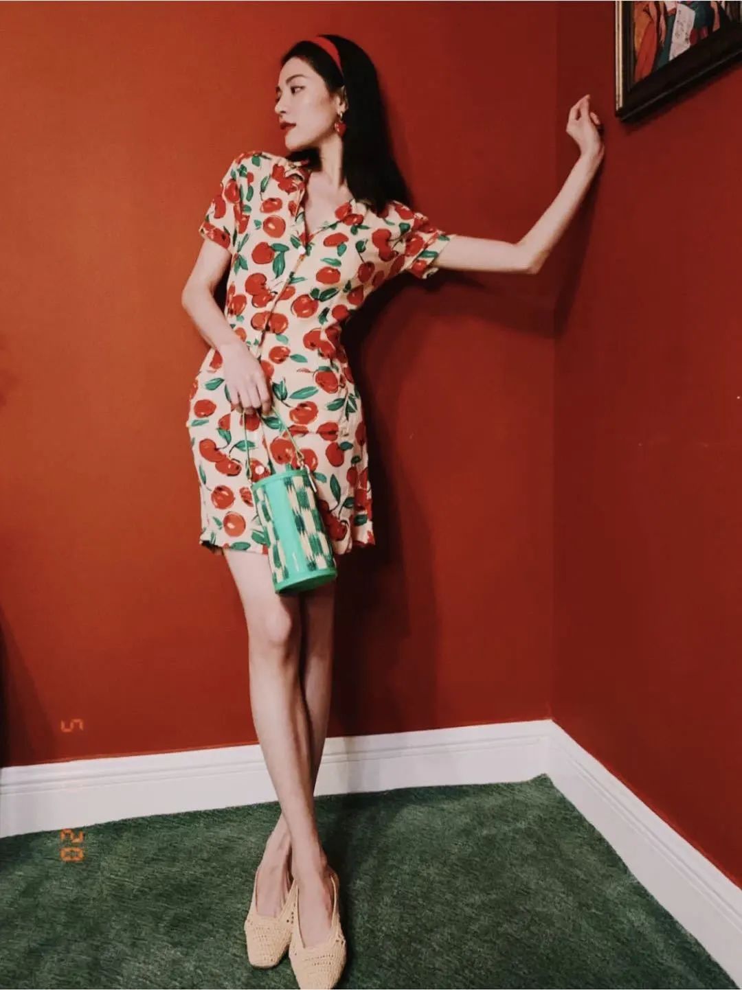 今年最火的4款凉鞋清爽又时髦,一双土到极致的凉鞋就是潮