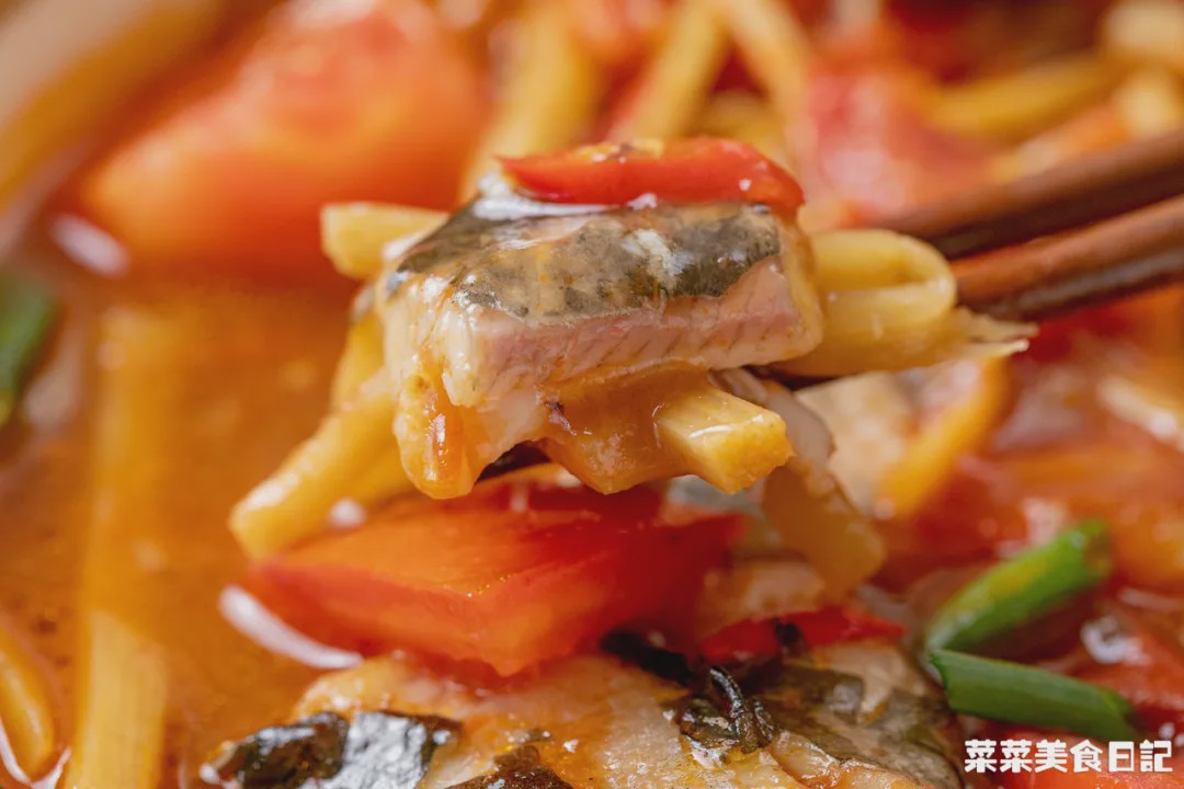 一年卖出70亿!摆摊有它必火,香到城管都要来一碗