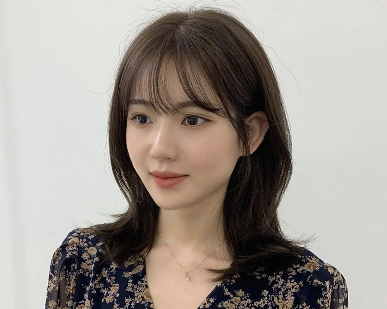 显脸小的空气刘海,空气刘海是什么脸型都适合吗