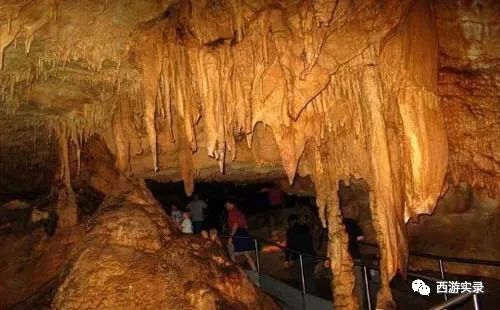 涓浗浜哄湪婢虫床鑷┚,涓浗灏忎紮鍘绘境澶у埄浜氳嚜椹炬父