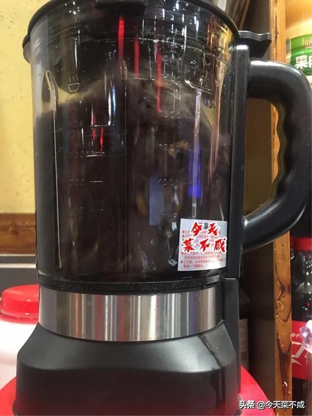 早餐豆浆加什么又营养又帮助消化,早餐豆浆全家最佳配方大全