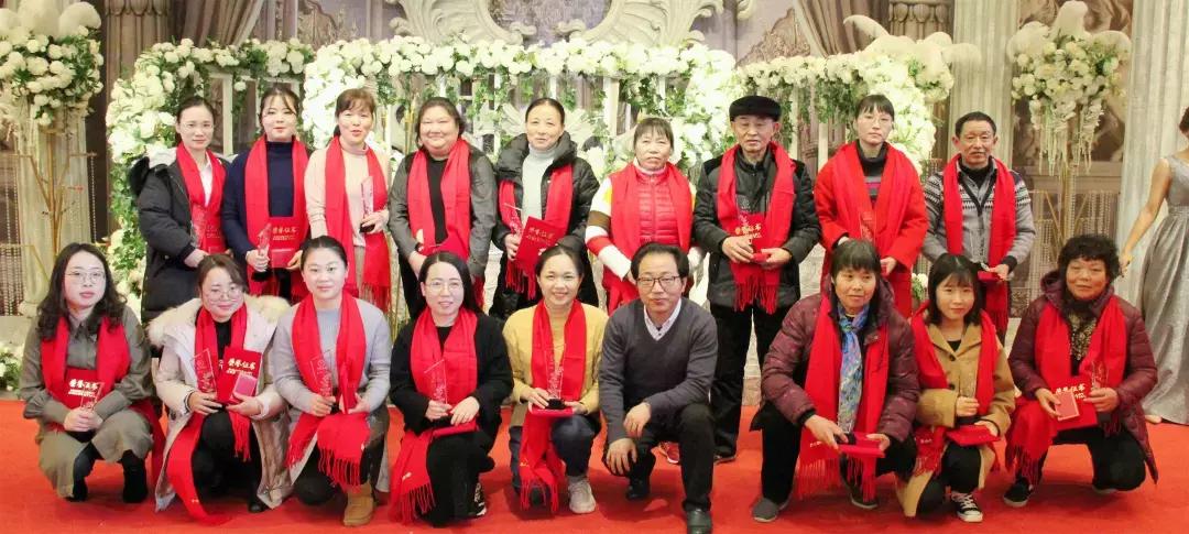 扬帆起航再创辉煌的年会开场视频,扬帆起航再创辉煌晚会