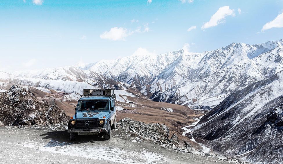 54岁裸辞，花45W流浪地球26年，炸上BBC，这...