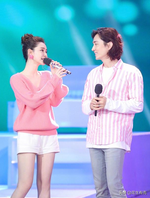 7年之后再次相遇韩剧,戚薇和李承铉跨年晚会双向奔赴