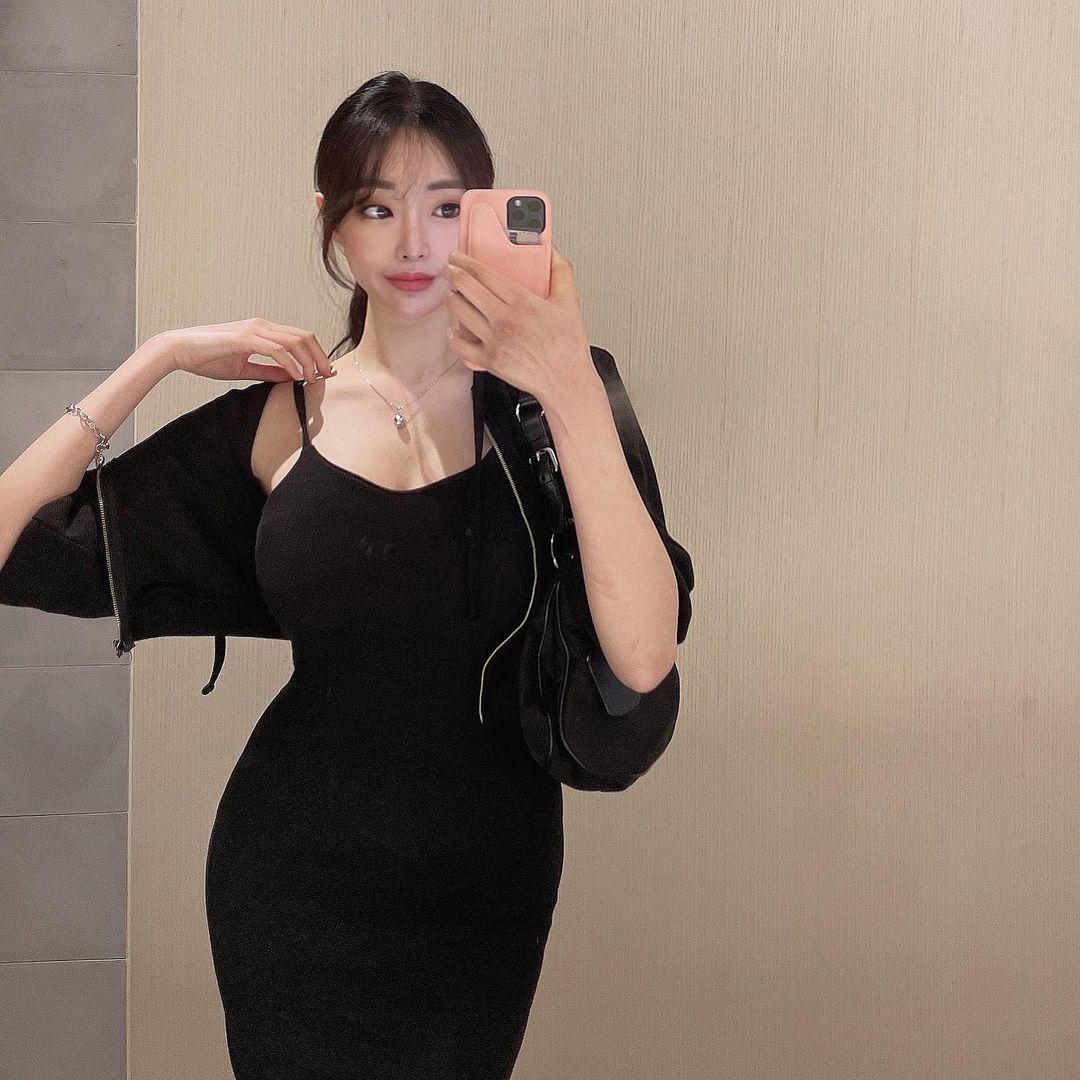 95后韩国普拉提教练,韩国ins普拉提教练