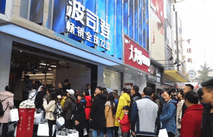 强冷空气已至秋裤羽绒服安排起来,冷空气突袭羽绒服穿搭