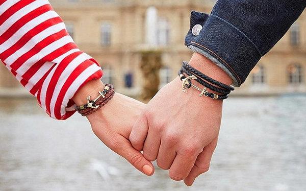 情人节快到了，送情侣手链才是秀恩爱的最高境界哦