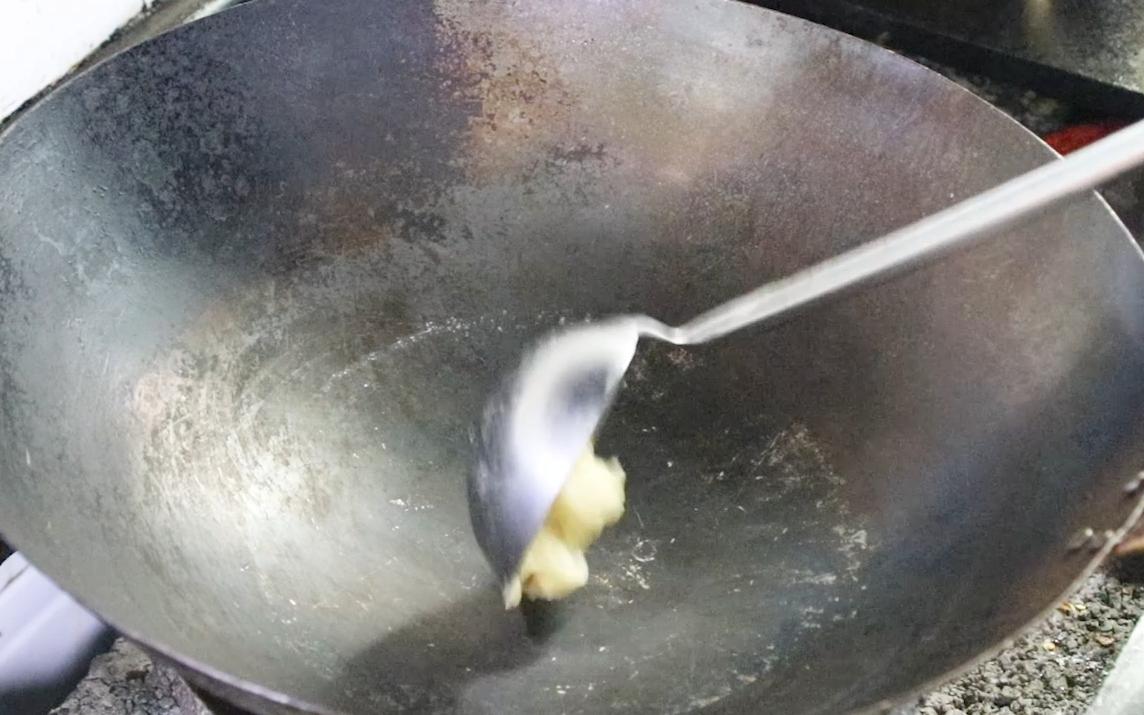 河蚌怎么做好吃又简单家常做法,河蚌的家常做法简单又好吃