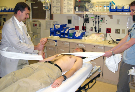 肩脱臼了怎么恢复,肩脱臼怎么彻底恢复