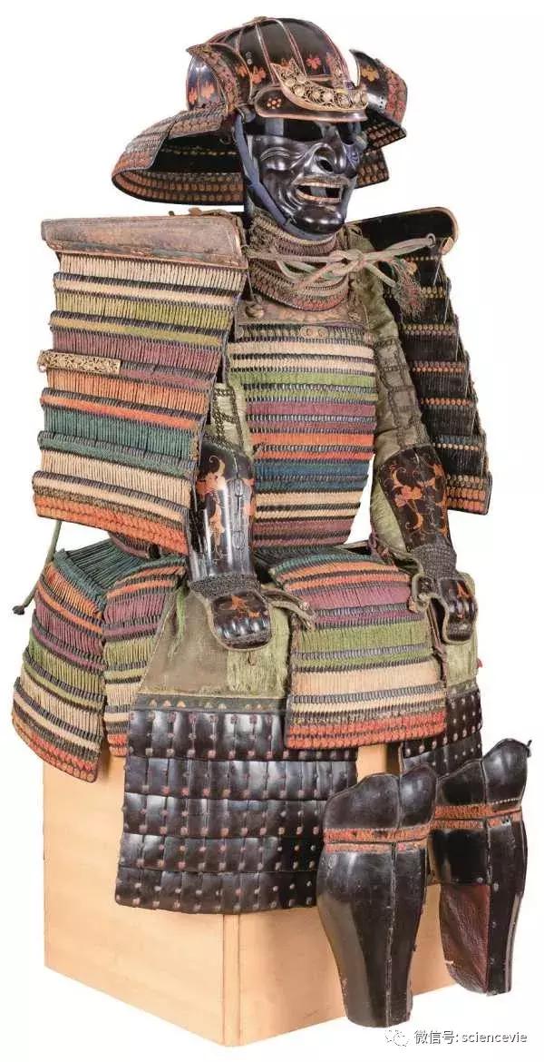 盘点电影中花里胡哨的武器,影视剧中的盔甲为什么都是布甲