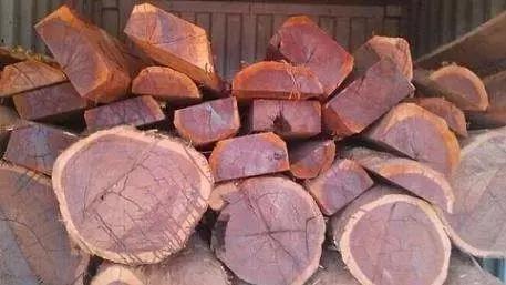 市场上的假酸枝,市场上假红木家具鱼龙混杂