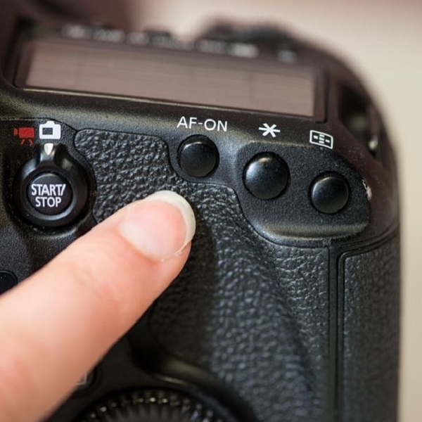 对焦技巧之相机的后键对焦,掌握后键对焦的5个使用技巧