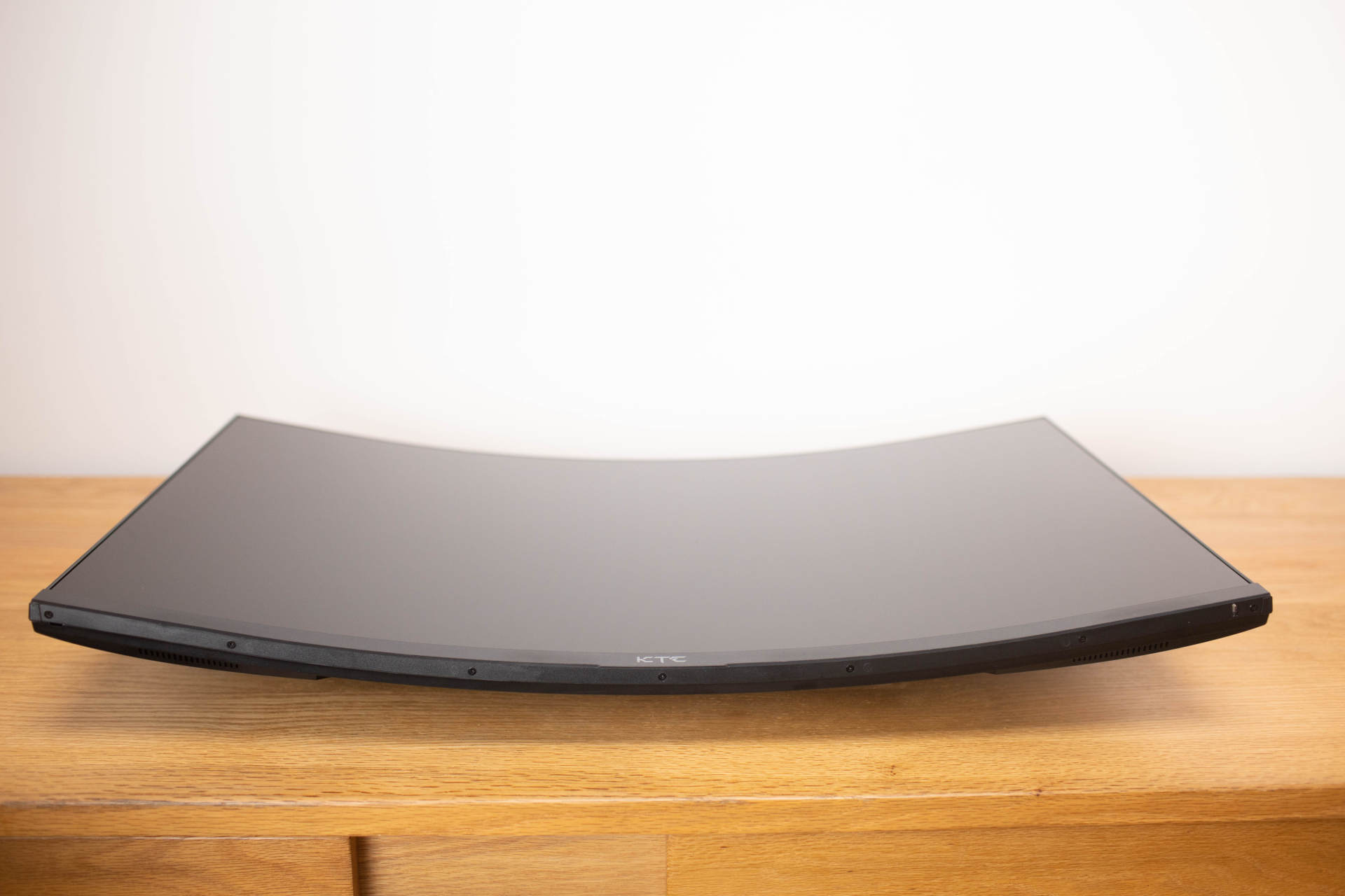 ktc48寸显示器,32寸显示器1k144hz游戏体验