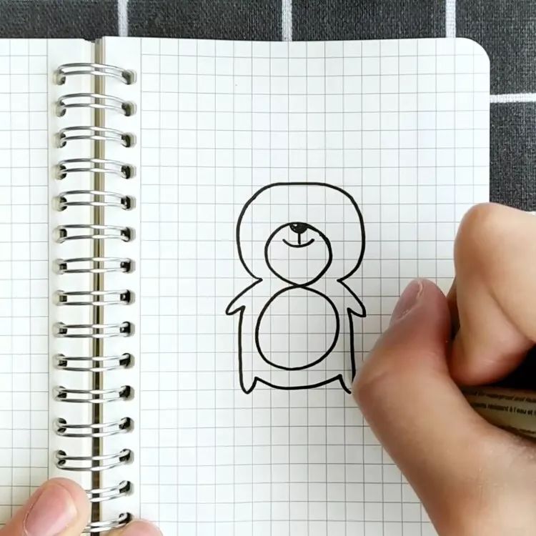 小熊软糖怎么画简单又可爱,一学就会教你画可爱的小熊