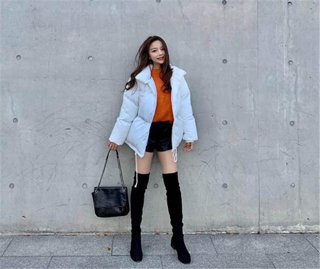 秋季穿短裙膝盖冷怎么办,冬天穿短裙光腿怎样不冷