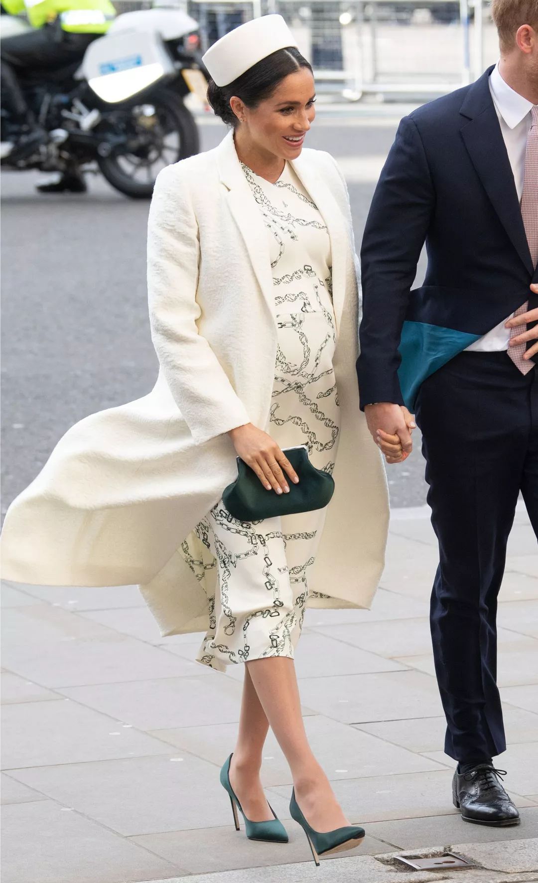 四月婚礼季,四月结婚穿什么鞋好看