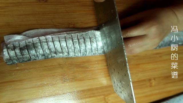 美食制作这才是带鱼最好吃的做法,带鱼最简单做法不炖不炸入味好吃