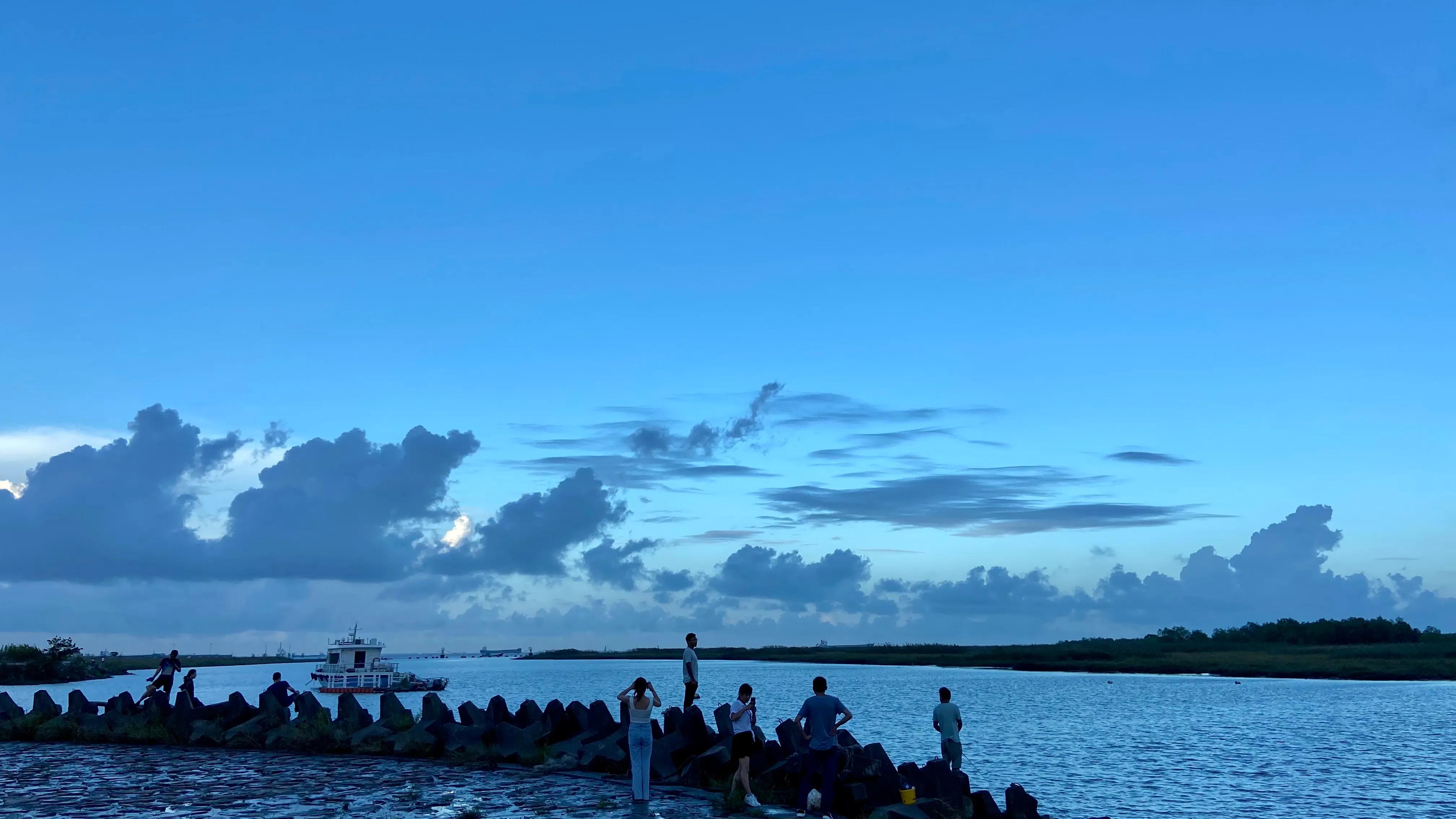 上海哪个地方能看到真正的大海,上海最近景色最好的大海