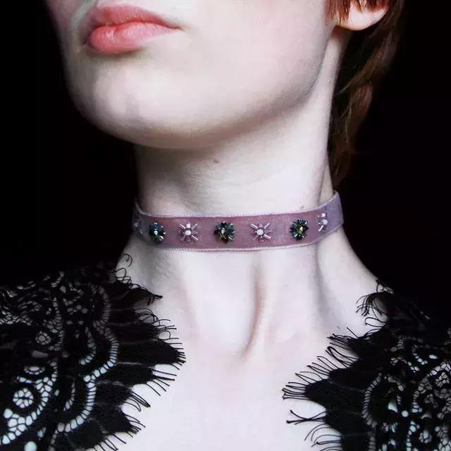 当一个程序员迷上了刺绣，就算手骨折了也无法阻止她……