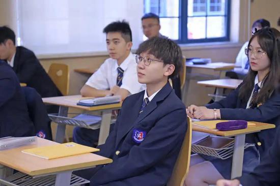 远东宏信宏文学校上海浦东校区,上海宏文学校校长