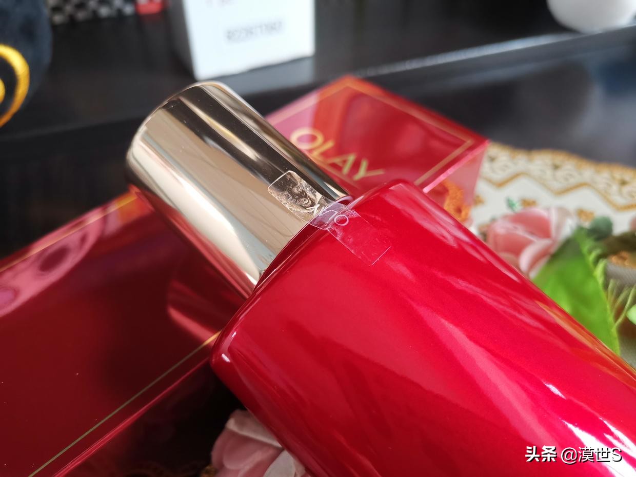 olay水感美白抗糖水乳,olay白里透红高保湿美白营养水