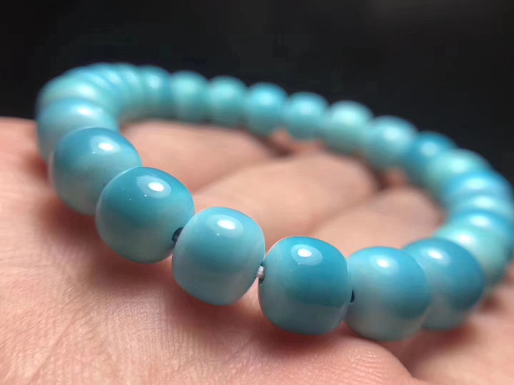 怎么挑选绿松石手串,随形绿松石手串搭配