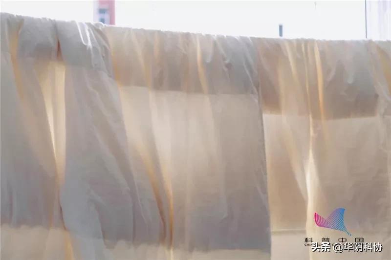 后背粉刺疙瘩怎么去除,后背小米粒疙瘩怎么去除