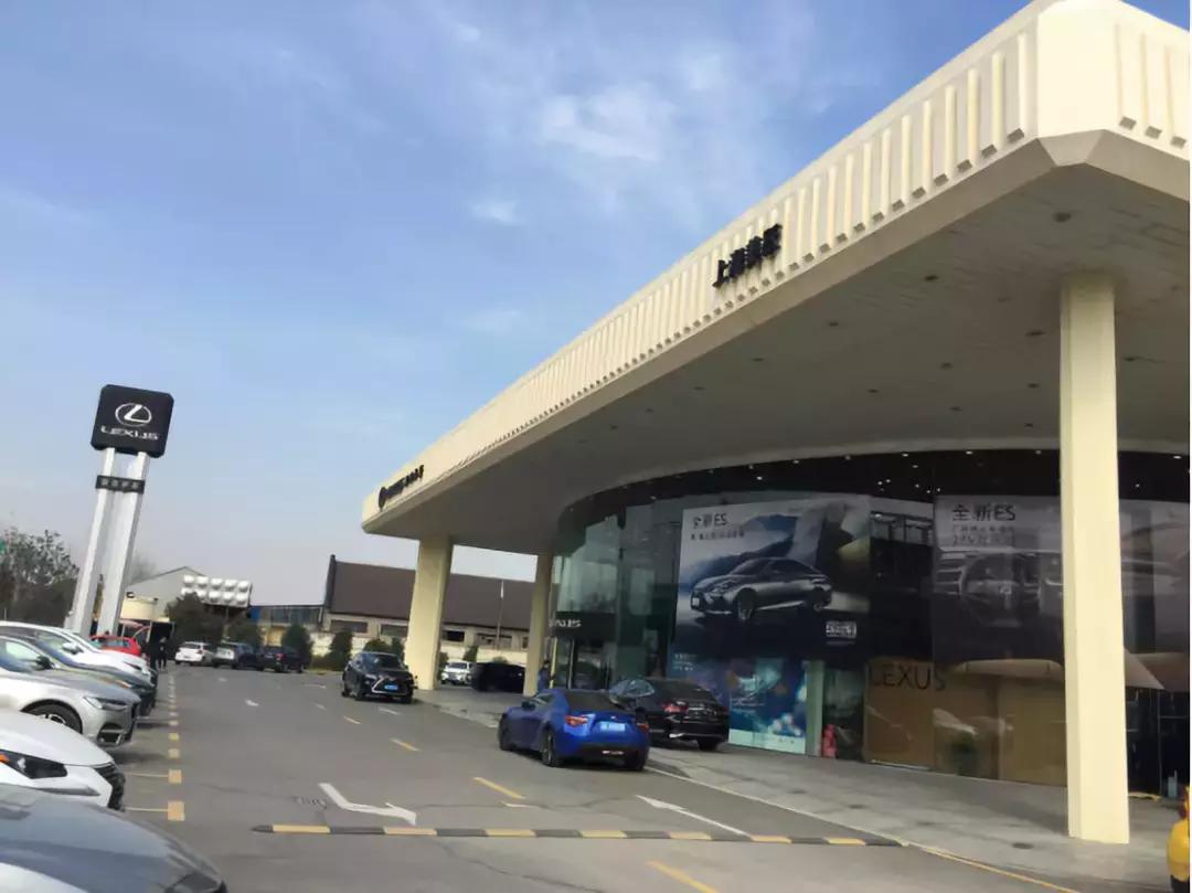 宝马有鸡腿?奔驰环境赞?豪华品牌客户餐大横评!