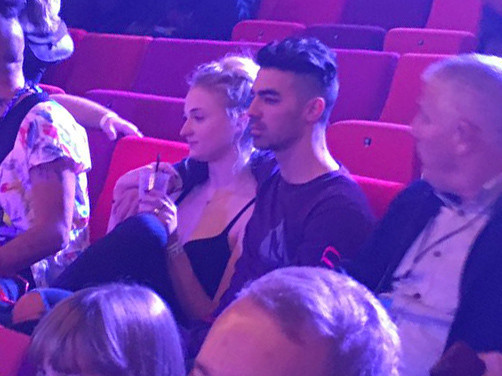 赛琳娜戈麦斯和麦莉赛勒斯,麦莉赛勒斯赛琳娜戈麦斯