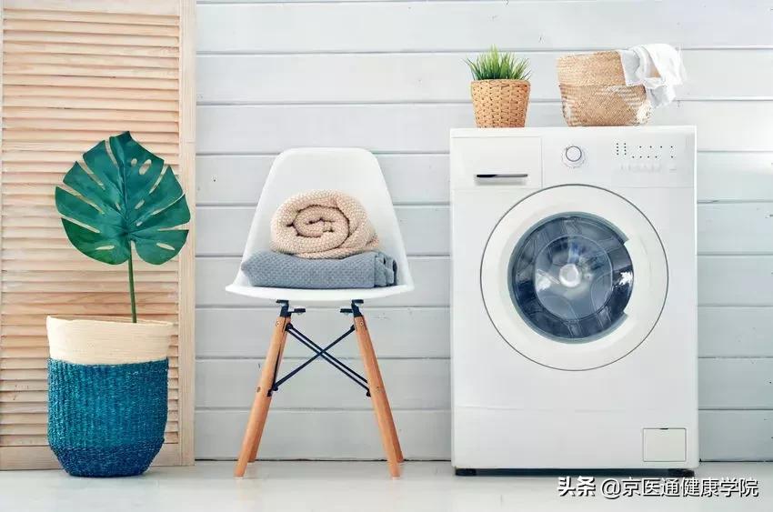 袜子跟内裤一起洗的危害,内衣裤袜子需要分开洗吗