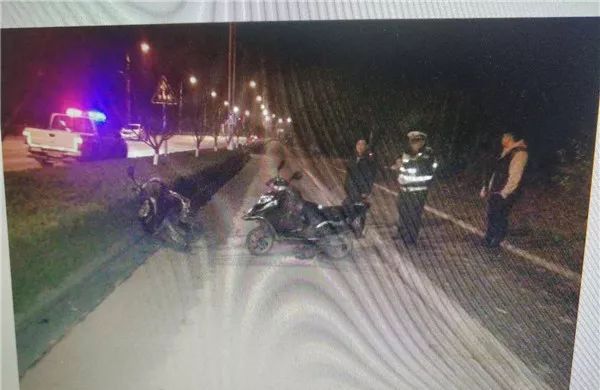 濂冲瓙鏃犵紭鏃犳晠琚挒韬骸,濂冲瓙琚挒绂诲韬骸