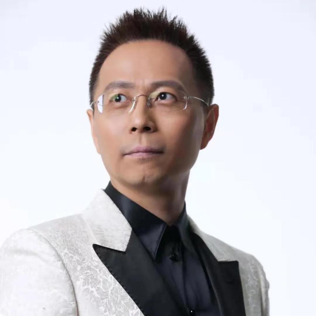 网上足球评论员排名前十,中国十大足球评论员排名