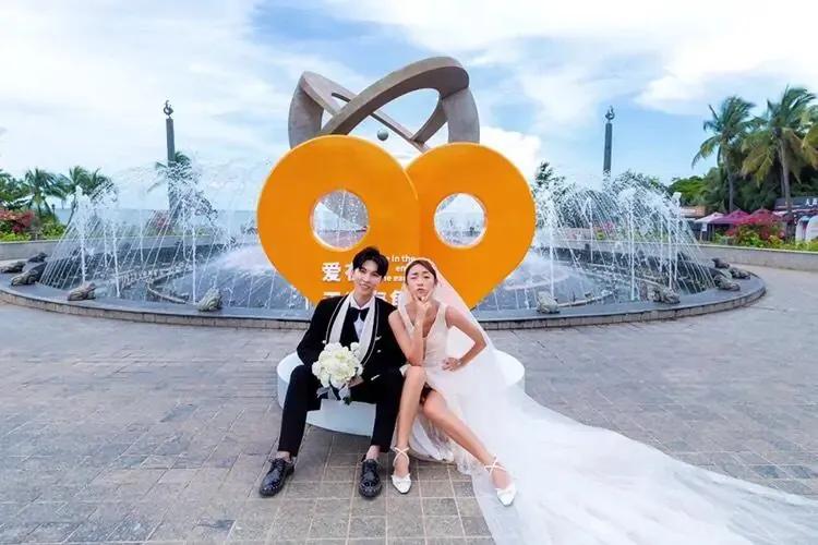 天涯海角就是一块大石头,海南岛天涯海角石头还在吗