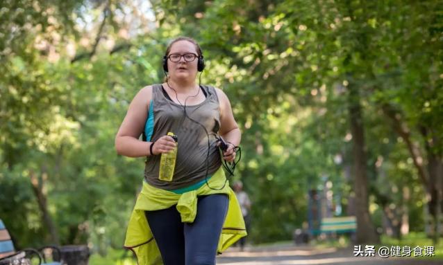 人很瘦肚子腹部却很大怎么改变,为什么人那么瘦肚子却很大