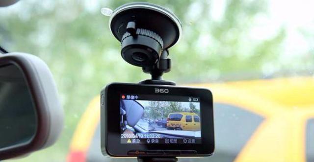 别克英朗安装行车记录仪怎么布线,传祺gs4安装行车记录仪如何布线