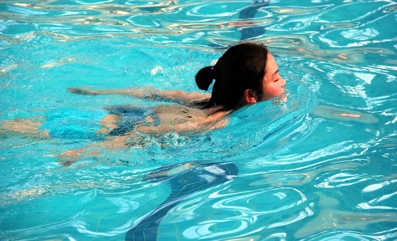 偷得浮生半日闲泡温泉团购,偷得浮生半日闲泡温泉