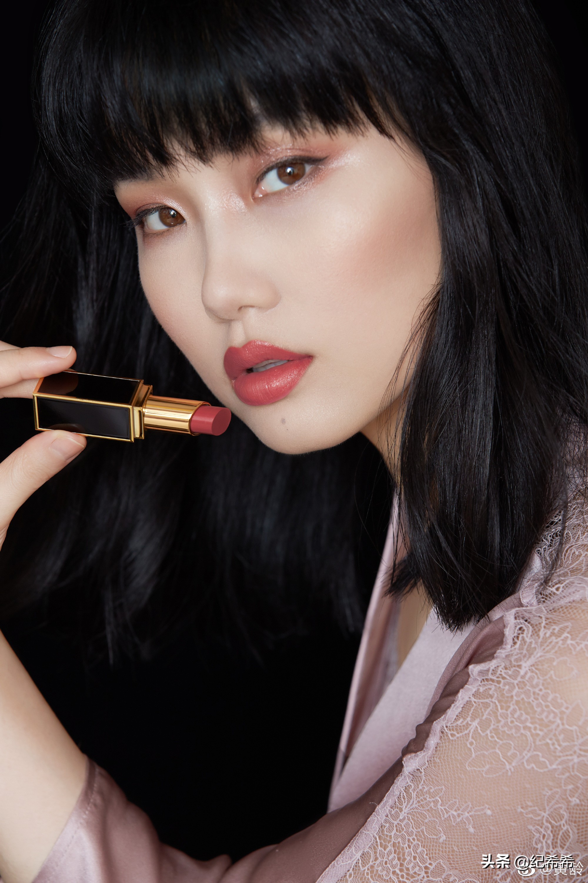 黄皮必入!宁静黄龄同款,一上架就卖断货的tomford细黑管实测