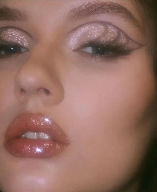 显白嘟嘟唇唇蜜,嘟嘟唇橘色唇蜜