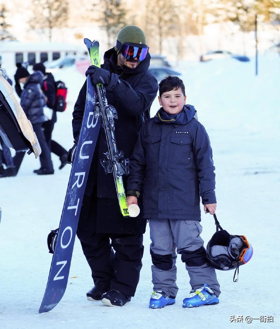 米兰达可儿儿子小开花出街照片,米兰达可儿10岁长子胖成球