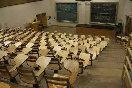 都说左撇子娃儿聪明是不是真的,为什么都说左撇子的人聪明